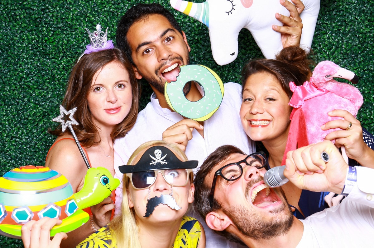 5 Types of props you can find at every great photo booth