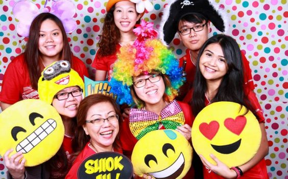 HOW TECHNOLOGY HAS BOOSTED THE PHOTO BOOTH EXPERIENCE