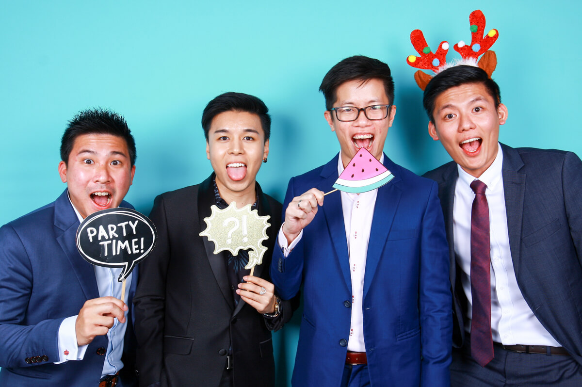 3 THINGS TO NOTE AT YOUR FIRST PHOTO BOOTH EXPERIENCE