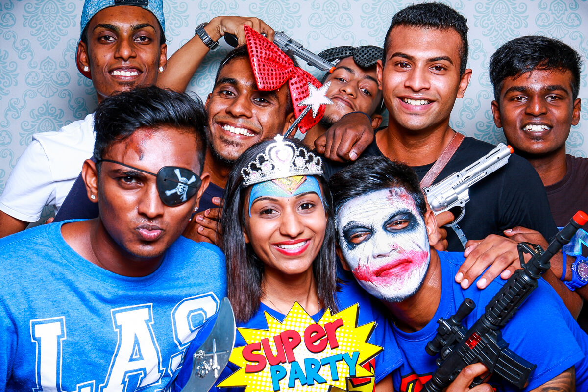 5 TIPS TO HELP YOU LOOK STUNNING AT YOUR NEXT PHOTO BOOTH