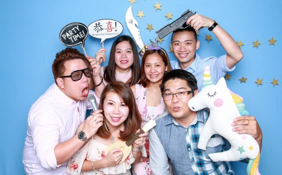 3 THINGS TO CONSIDER TO CREATE THE MOST AMAZING PHOTO BOOTH EXPERIENCE