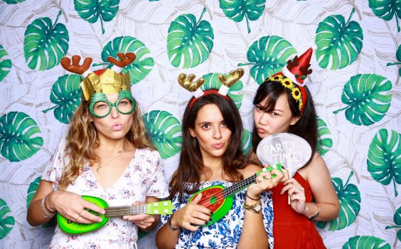 3 INNOVATIONS THAT BECAME CRUCIAL FOR THE MODERN PHOTO BOOTH