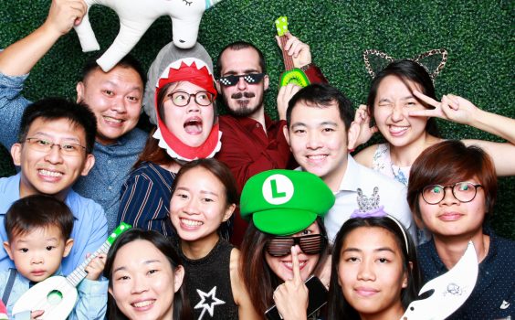 5 Reasons Why Your Event Planning Must Include A Photo Booth