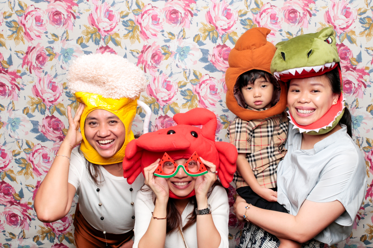 Top 3 Reasons To Have A Photo Booth At Your Baby Shower Party