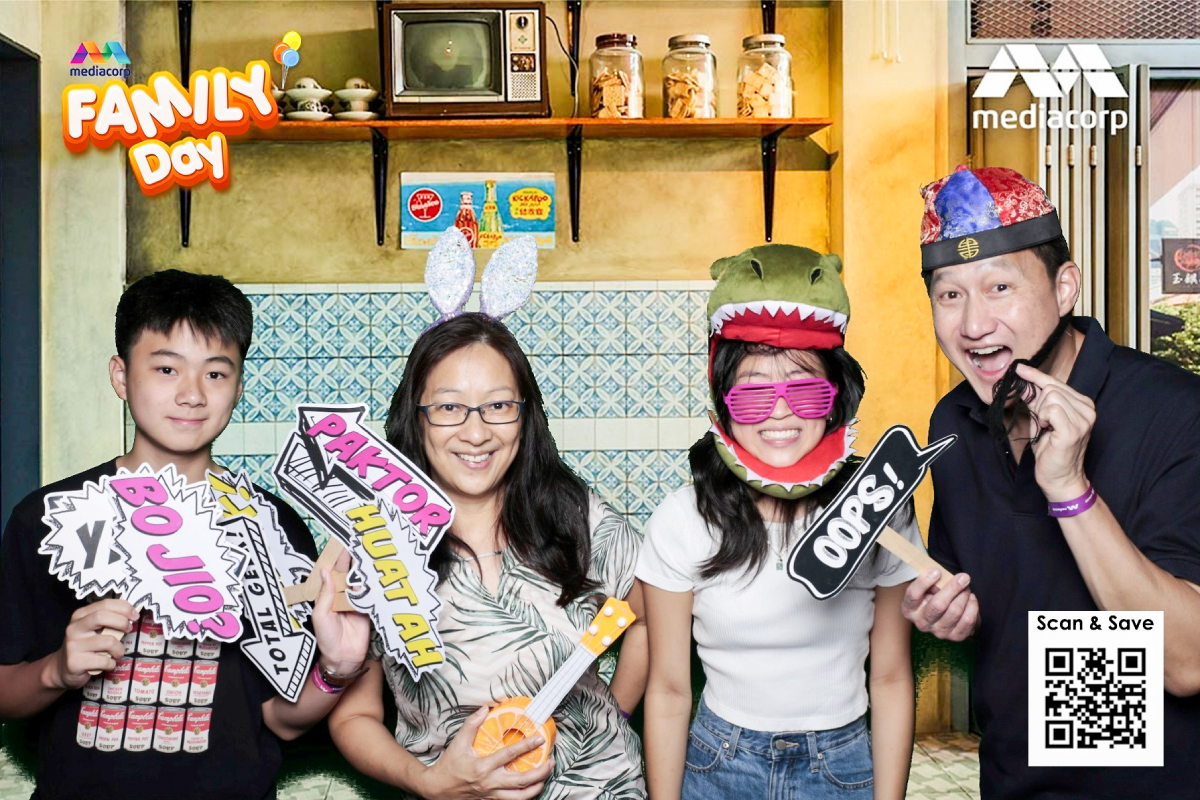 How Green Screens Can Elevate Your Photo Booth Rental