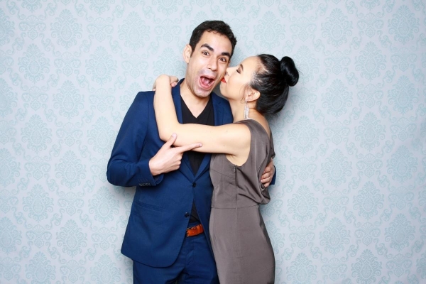 budget-photo-booth-couple-shot