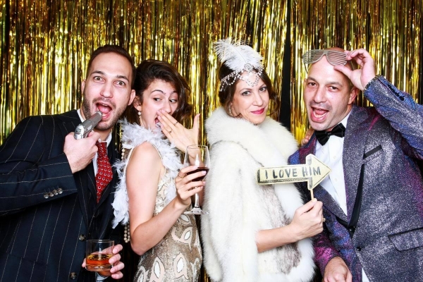 budget-photo-booth-gold-backdrop
