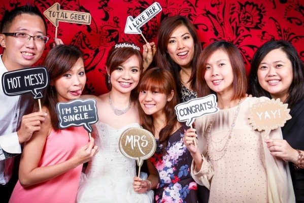 cheap-photo-booth-red-backdrop