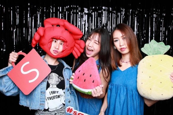 Singapore Cheap Party Photo Booth